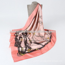 Chales cuadrados de seda baratos y bufandas en la fábrica de China